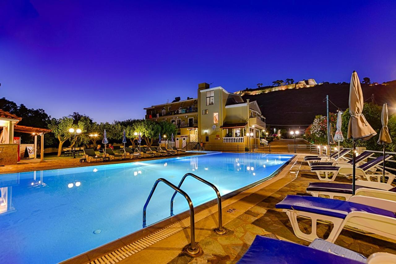 Ionis Hotel Troianata ภายนอก รูปภาพ