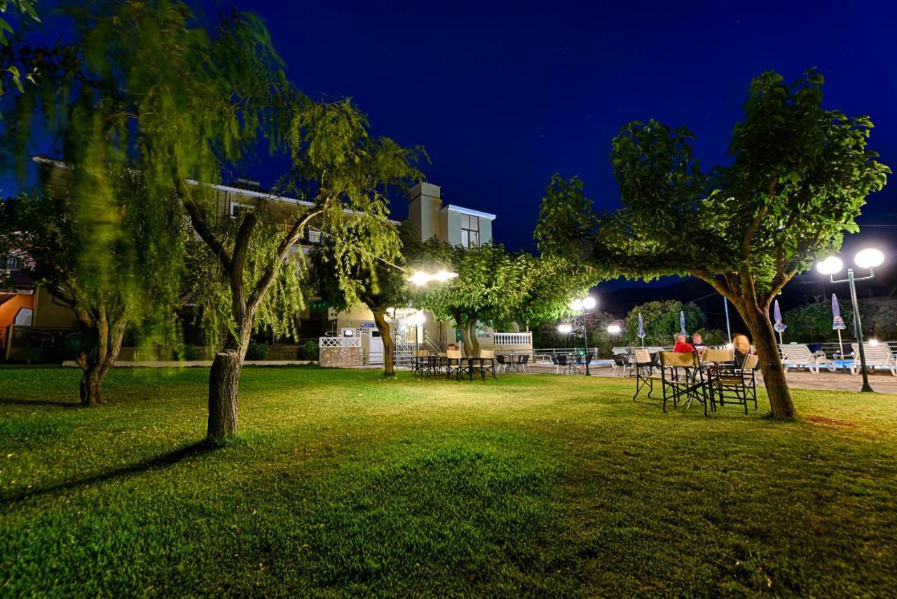 Ionis Hotel Troianata ภายนอก รูปภาพ