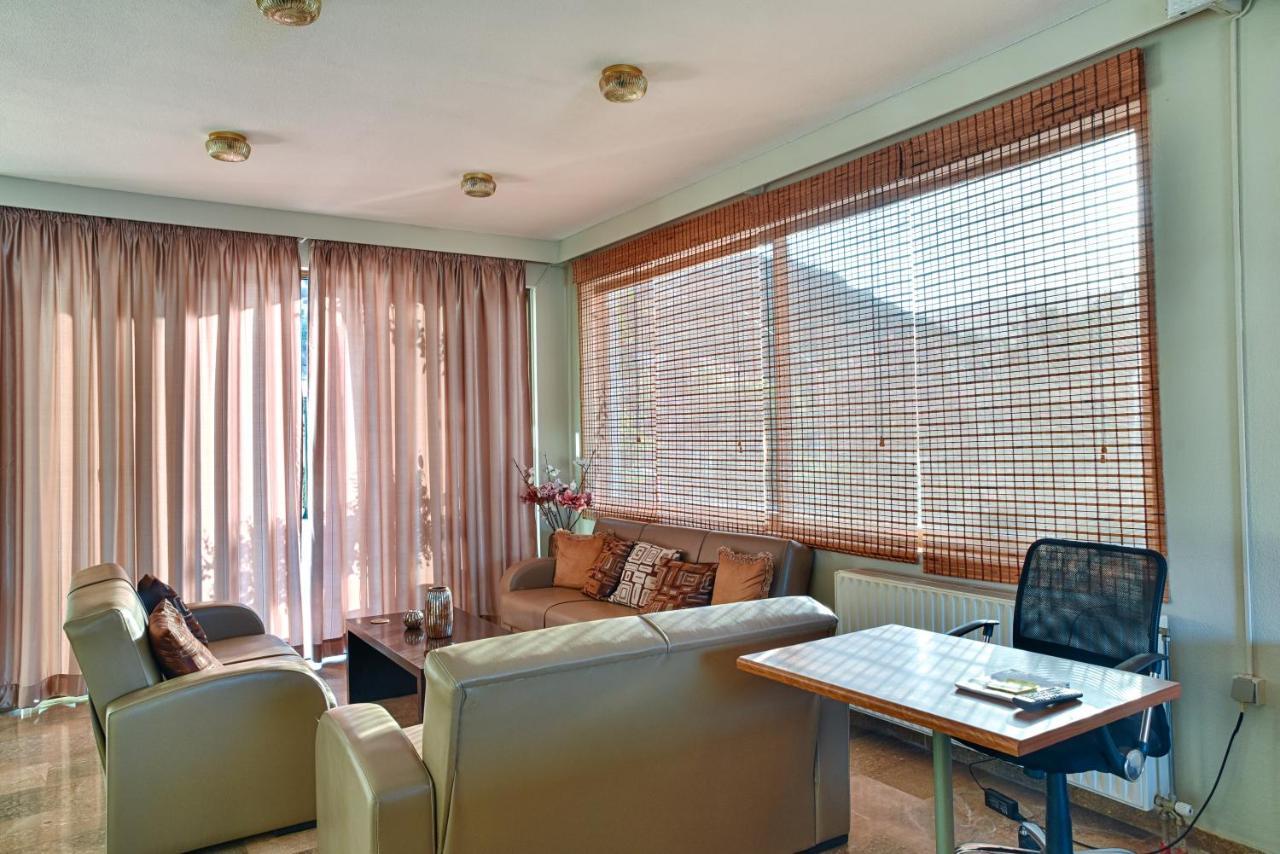 Ionis Hotel Troianata ภายนอก รูปภาพ