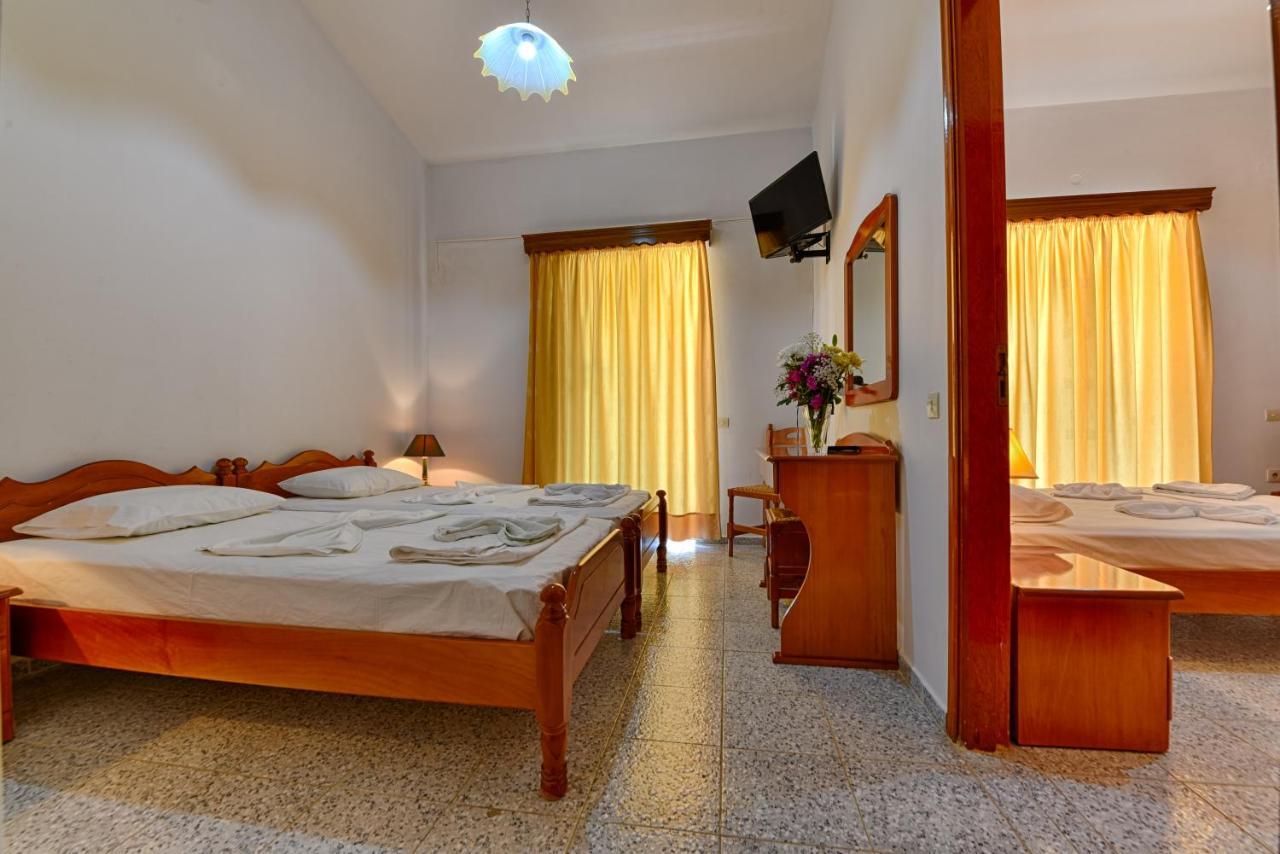 Ionis Hotel Troianata ภายนอก รูปภาพ