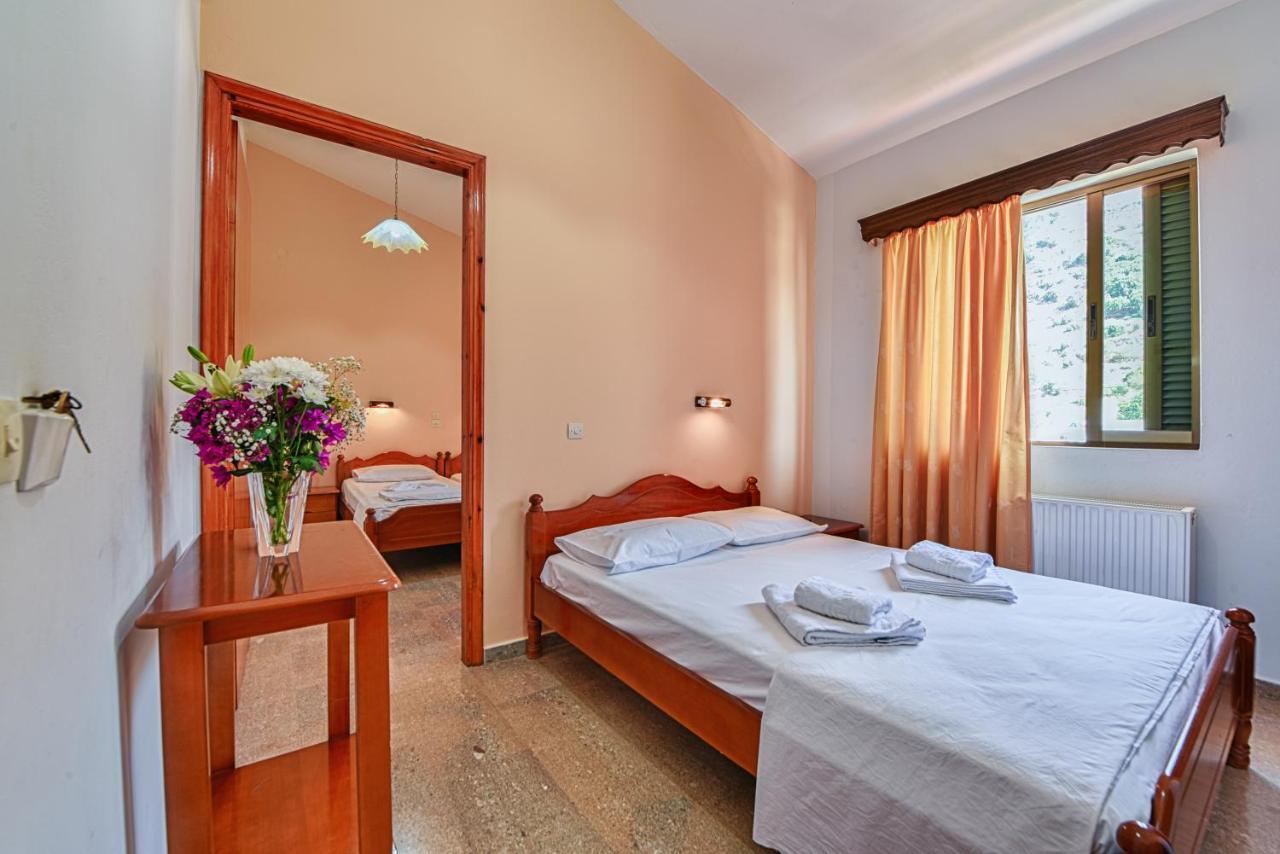 Ionis Hotel Troianata ภายนอก รูปภาพ